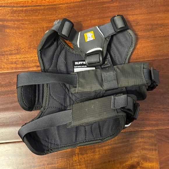 RuffWear Charcoal Dog Harness - Picture 2 of 4